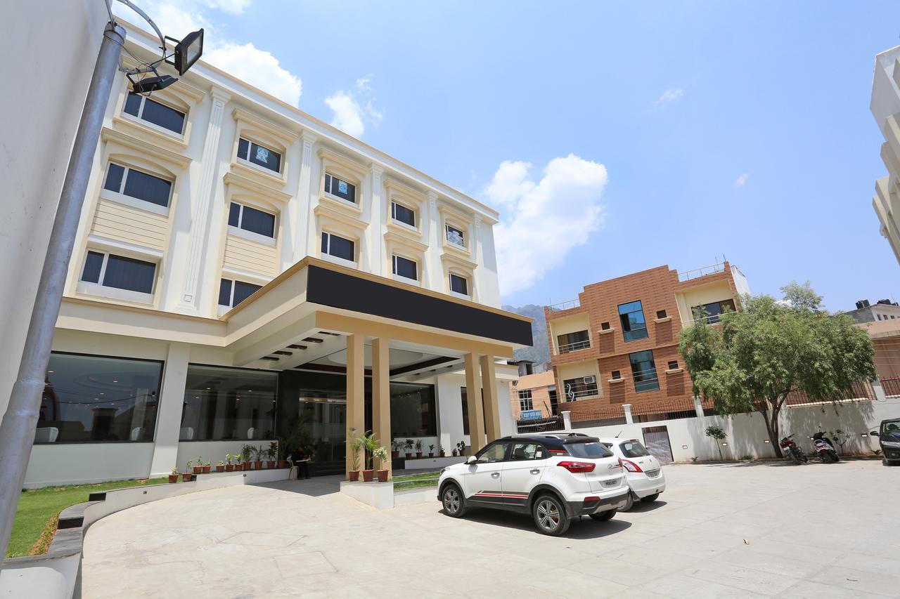 Hotel The Royal Krishna Katra  Luaran gambar